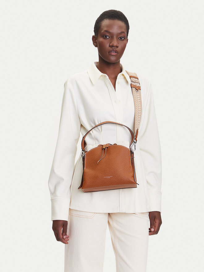 Gianni Chiarini Ročna torba Gianni Chiarini Asia BS 11235 RNGDBL-NAETN Rjava