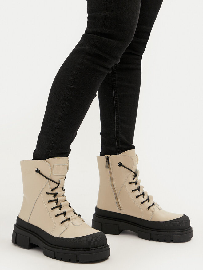 Lee Cooper Stivaletti Lee Cooper LCJ-24-01-2979LA Bianco