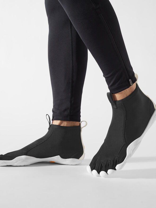 Vibram Fivefingers Взуття для водних видів спорту Vibram Fivefingers V-Neop 21M9601 Чорний