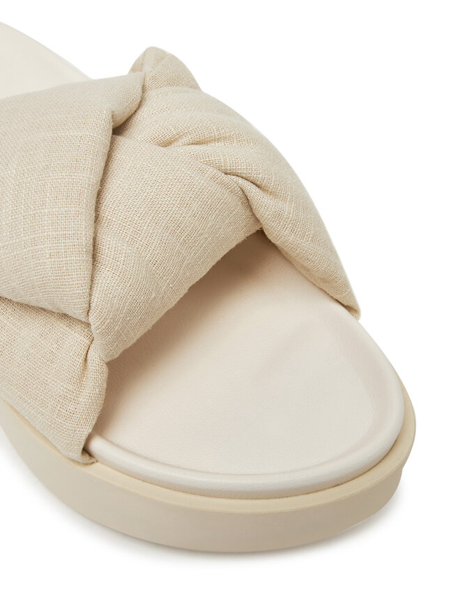 Inuikii Šľapky Inuikii Oversized Linken Knot-147 1028 Écru