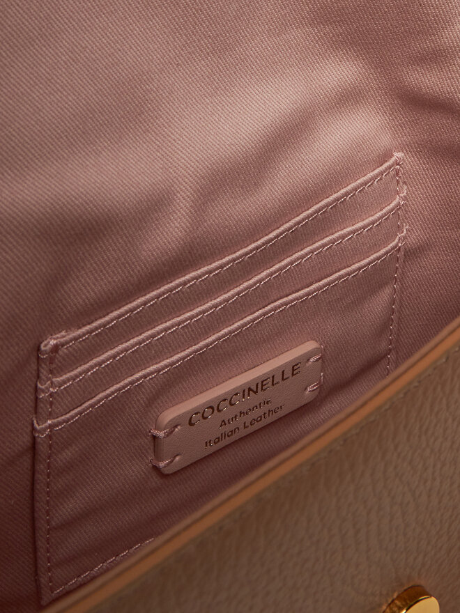 Coccinelle Τσάντα Coccinelle E5 RCK 55 01 01 Καφέ