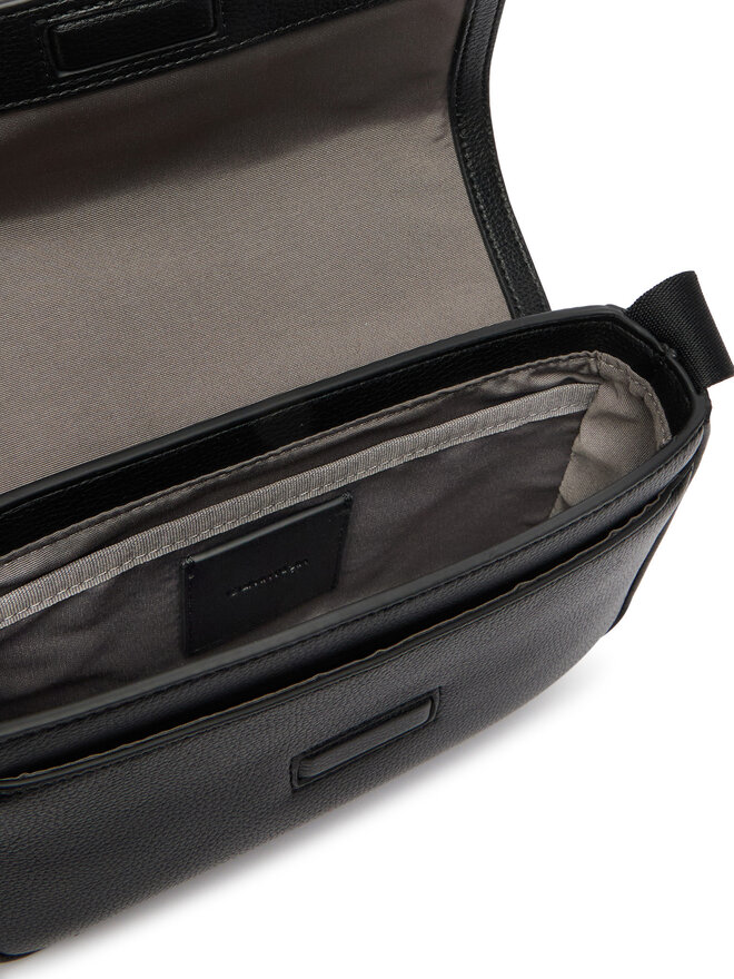 Calvin Klein Handtasche Calvin Klein Raised Small Flap Messenger LV04D3327G Schwarz