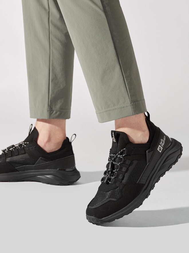 Jack Wolfskin Superge Jack Wolfskin Dromoventure Athletic Low M 4057011 Črna