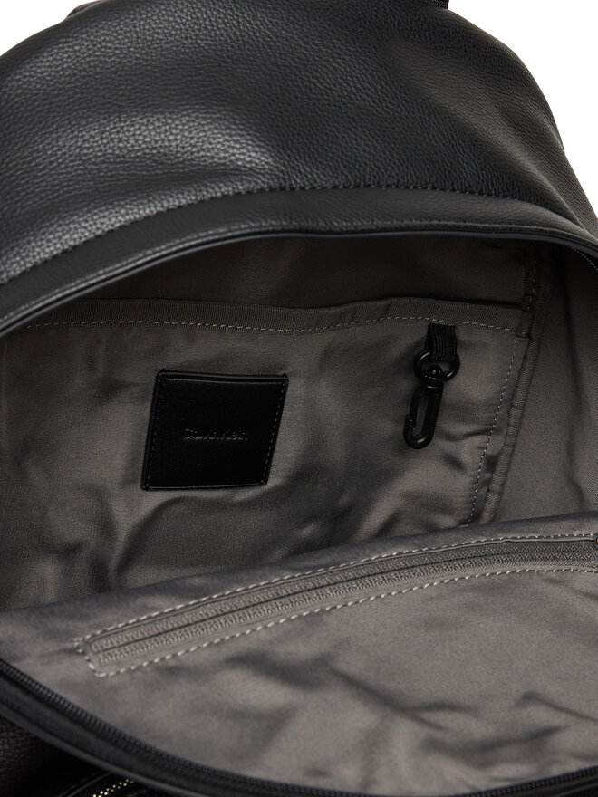 Calvin Klein Rucksack Calvin Klein Raised Round Backpack LV04D3155G Schwarz