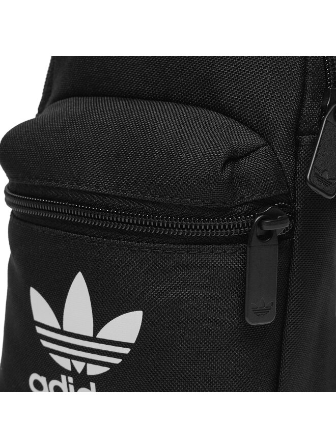 Плоска сумка adidas Ac Festival Bag IJ0765 Чорний | evzuttya.com.ua