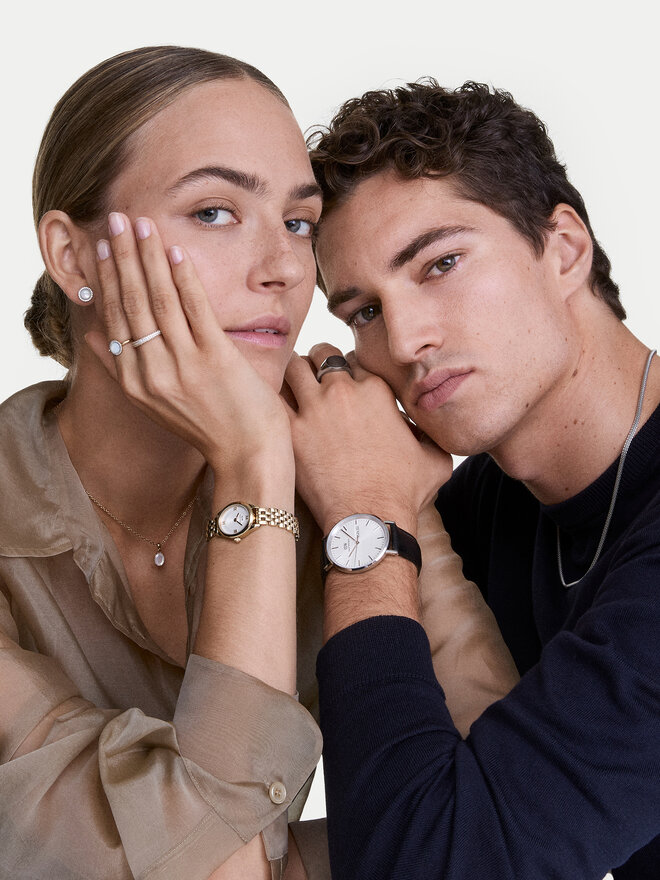 Daniel Wellington Ročna ura Daniel Wellington Ophelia Mini 22 DW00100803 Zlata