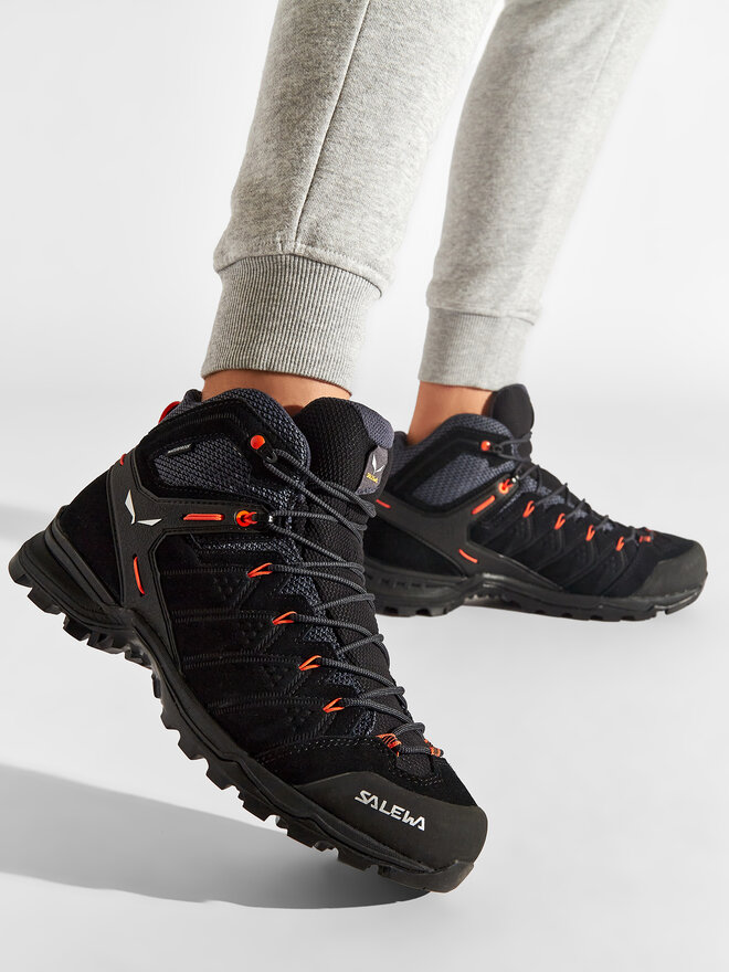 Salewa Scarpe da trekking Salewa Ms Alp Mate Mid Wp 61384-0996 Nero