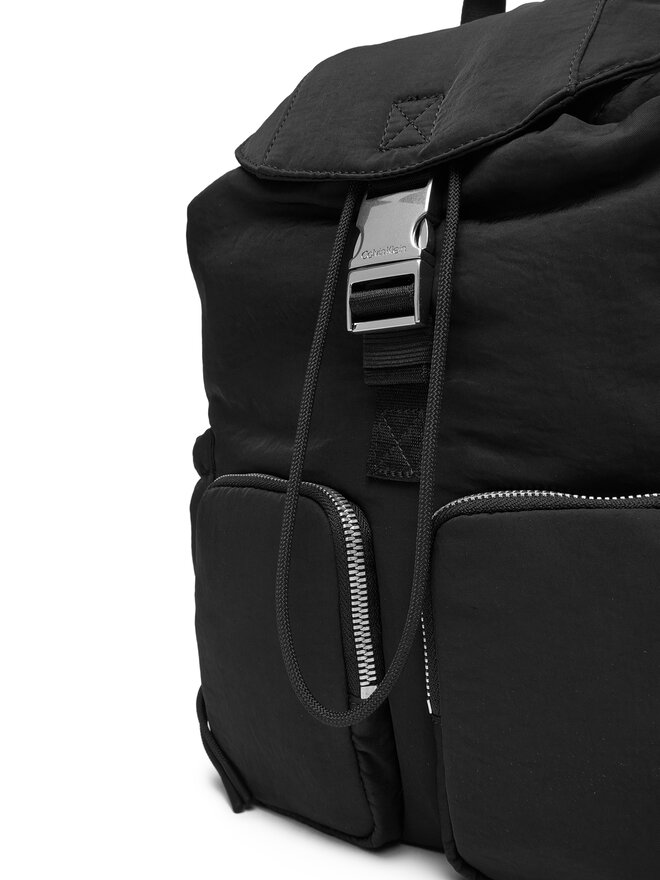 Calvin Klein Mochila Calvin Klein LV04K3214G Negro