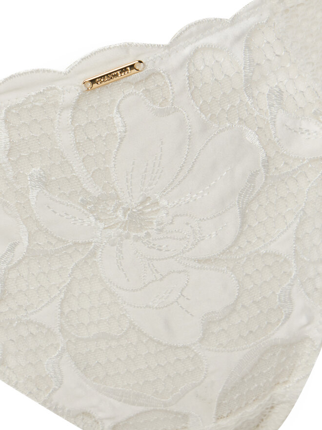 Chantelle Chantelle Στρίνγκ Fleurs Signature C12Q90 Λευκό