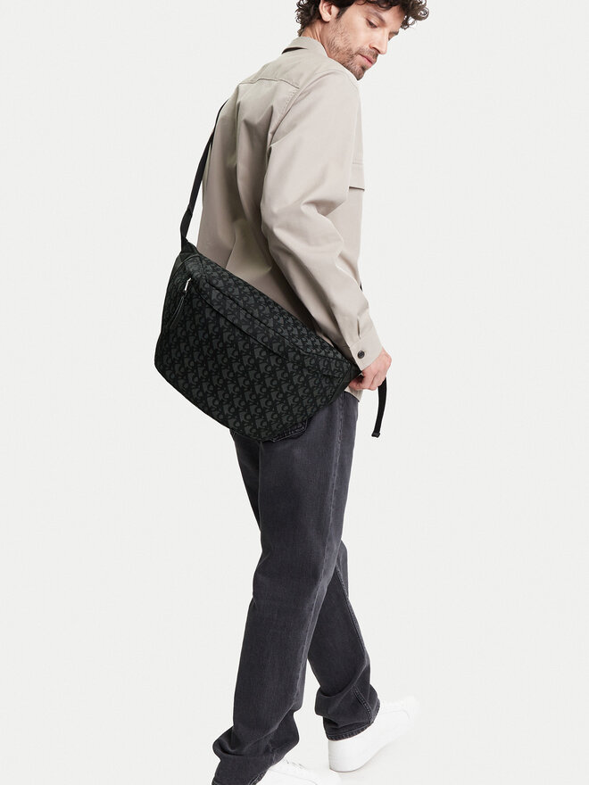 Calvin Klein Jeans Τσαντάκι μέσης Calvin Klein Jeans Unstrctrd Mngrm Ovrs LV04G3098G Μαύρο