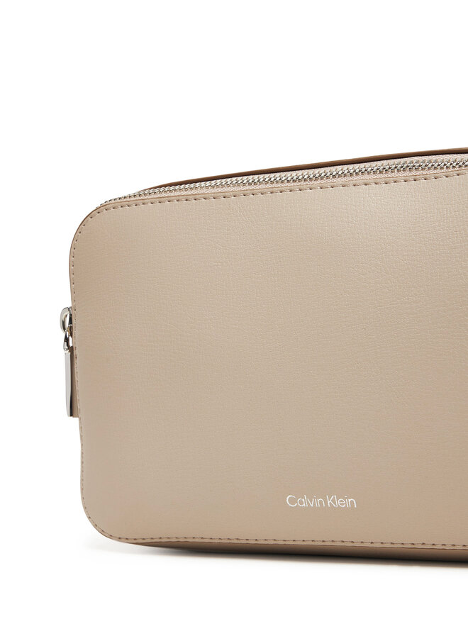 Calvin Klein Handtasche Calvin Klein Foil Logo Elongated Camera Bag LV04F3276G Beige
