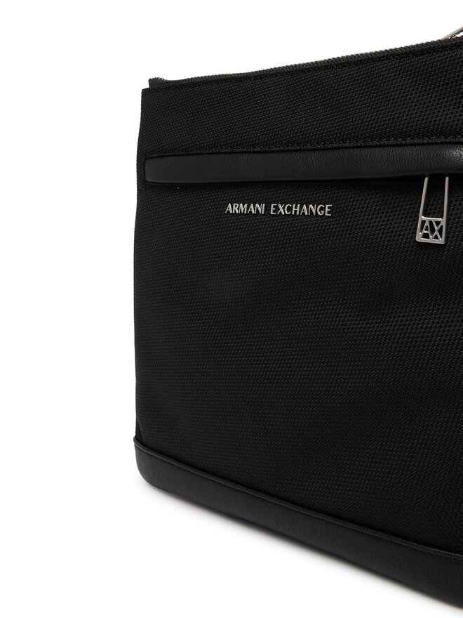 Armani Exchange Плоска сумка Armani Exchange XM002651 AF22656 MC105 Чорний