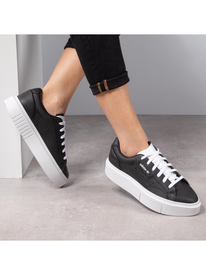Sneakersy adidas Sleek Super W EE4519 Czarny | eobuwie.com.pl