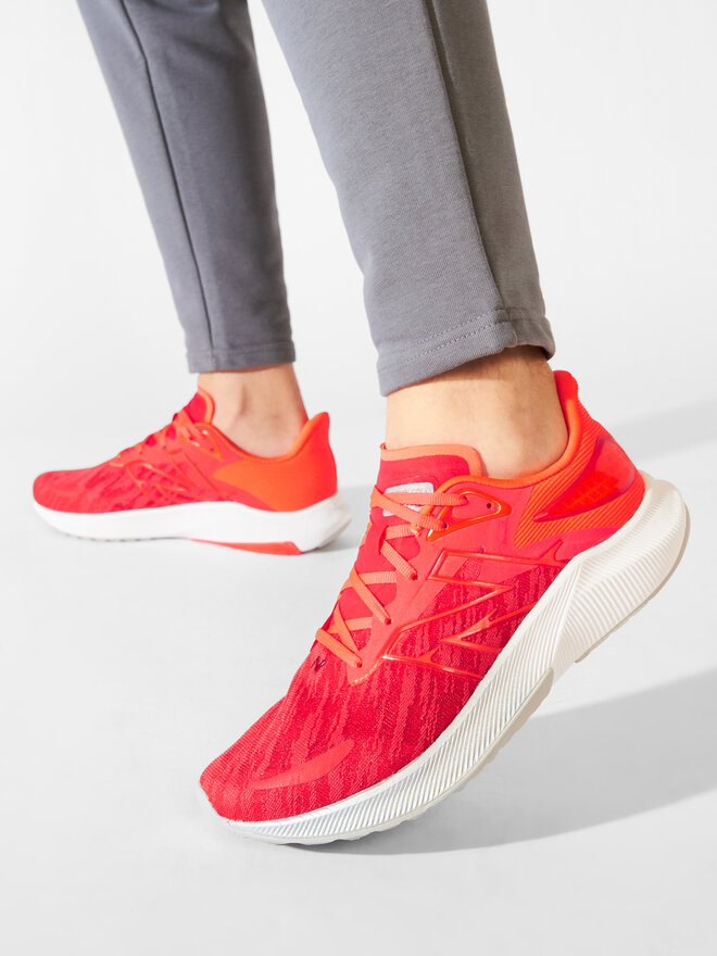 New Balance Skriešanas apavi New Balance FuelCell Propel v3 MFCPRCR3 Koraļļu