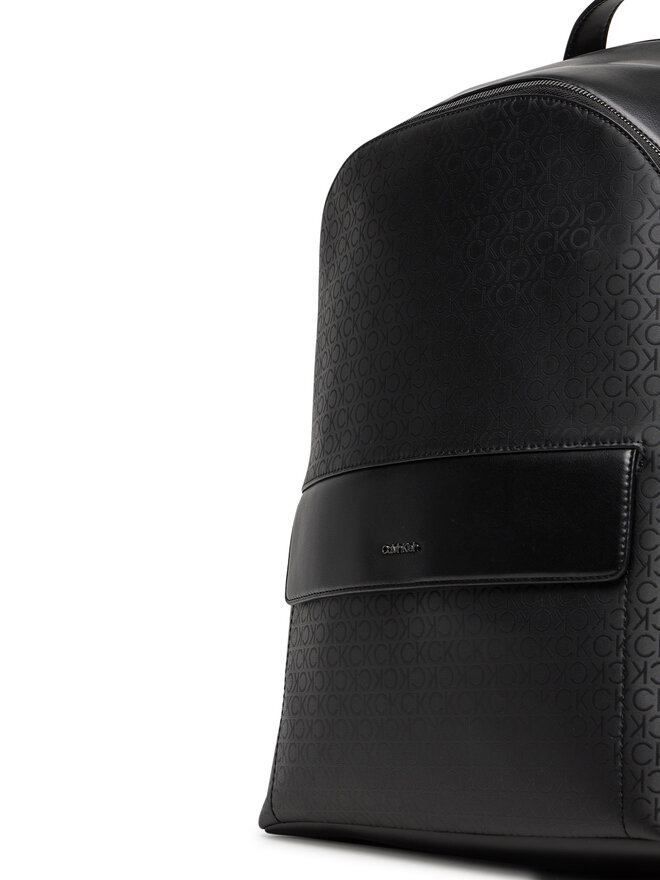 Calvin Klein Nahrbtnik Calvin Klein Ck Sleek 2G Round Bp Mono K50K512959 Črna