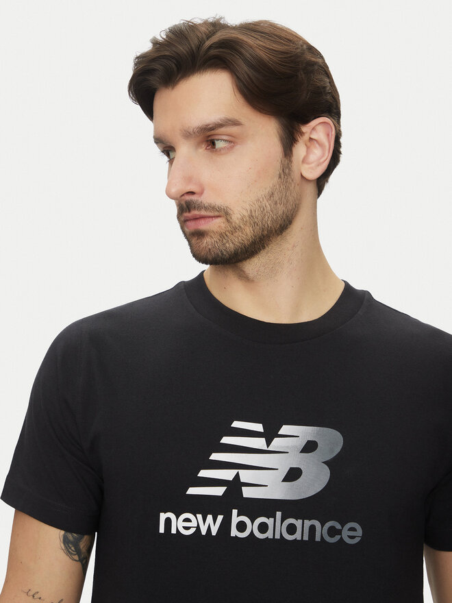 New Balance New Balance T-Shirt Essentials MT51503 Schwarz Regular Fit