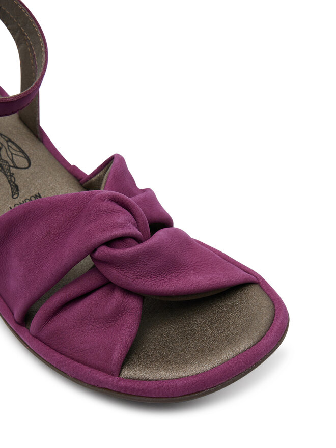 Fly London Sandalen Fly London Ezenfly P501570002 Violett