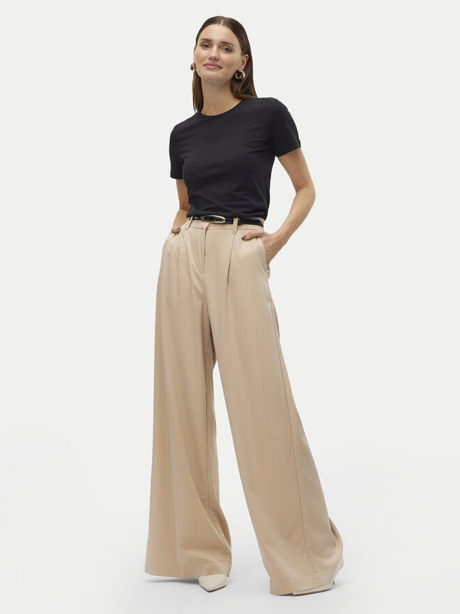 Vero Moda Vero Moda T-Shirt Lulu 10323755 Schwarz Regular Fit