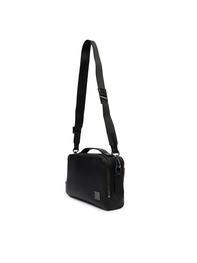 Calvin Klein Umhängetasche Calvin Klein Emblem Hw Camera Bag LV04D3291G Schwarz
