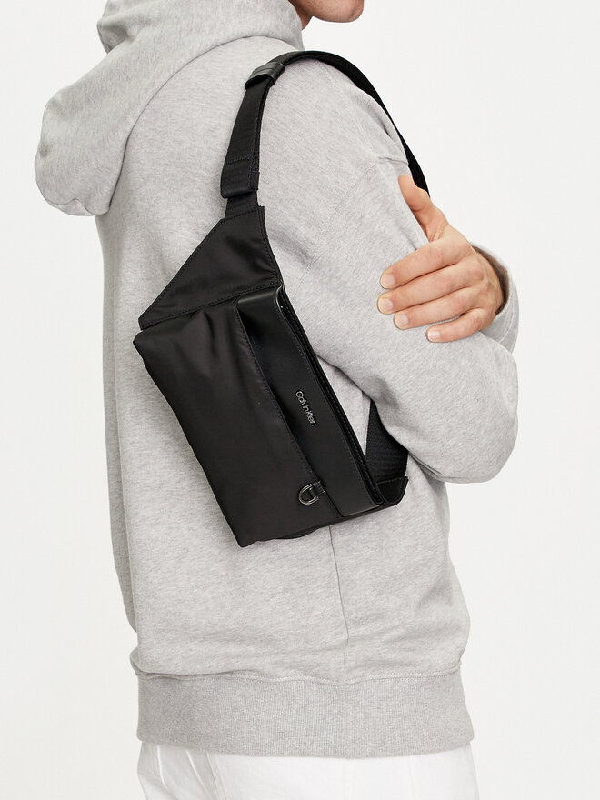 Calvin Klein Jeans Gürteltasche Calvin Klein Jeans Ck est Nylon Wastbag K50K512111 Schwarz