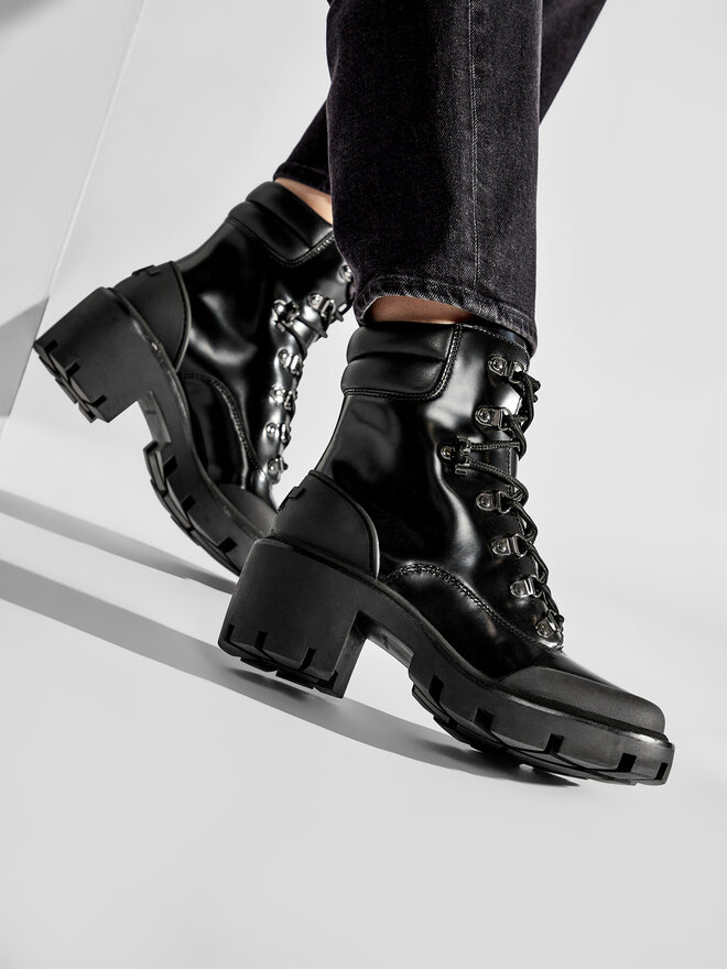 Tory Burch Botines Tory Burch Lug Sole Hiker Ankle Boot 85304 Negro