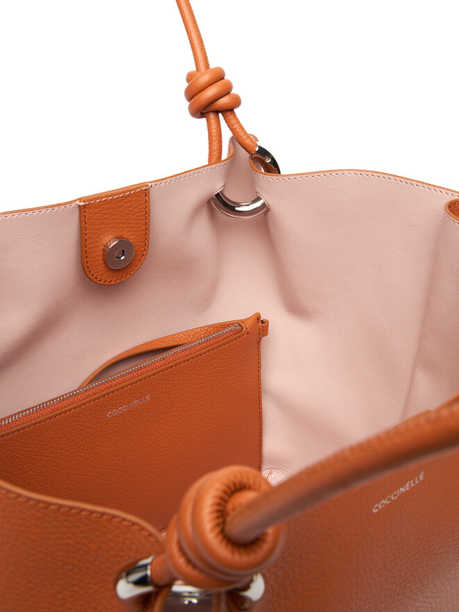 Coccinelle Handtasche Coccinelle U07 Coccinellefinn E1 U07 11 02 01 Braun