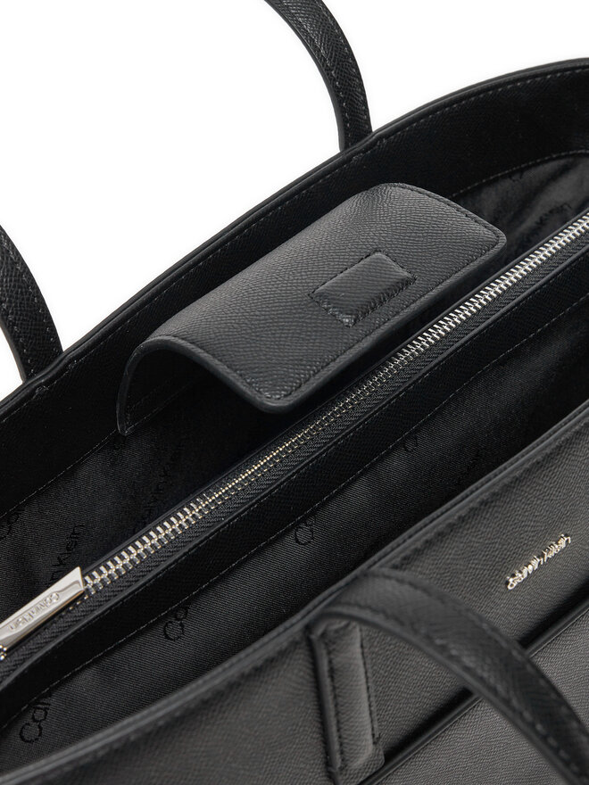 Calvin Klein Τσάντα Calvin Klein Ck Must Medium Shopper_Caviar K60K613086 Μαύρο