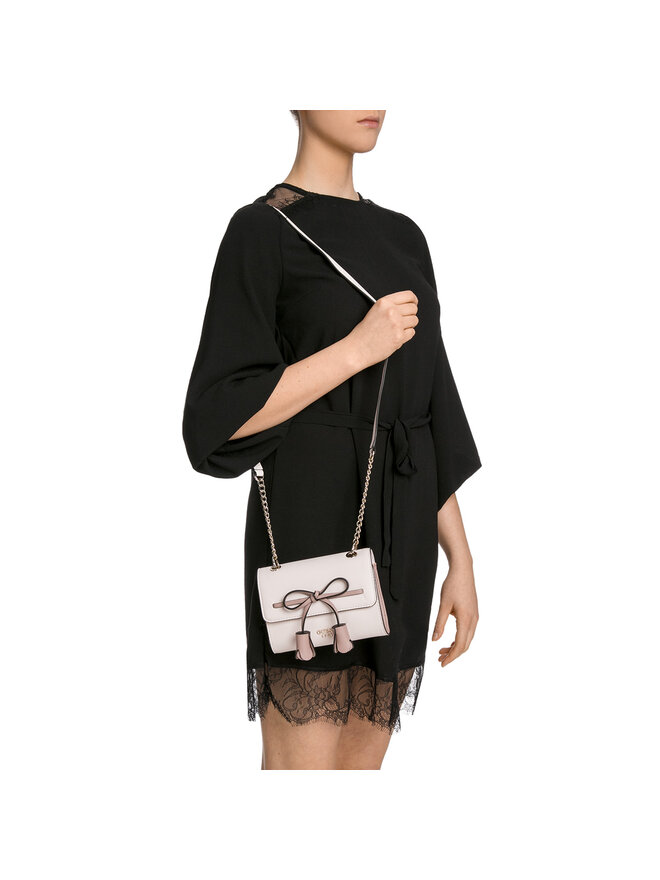 Guess leila mini crossbody flap 2025