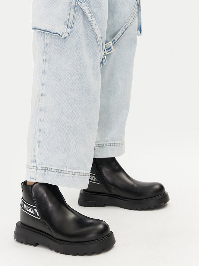 LOVE MOSCHINO Боти LOVE MOSCHINO JA21024G1LIA0000 Черен