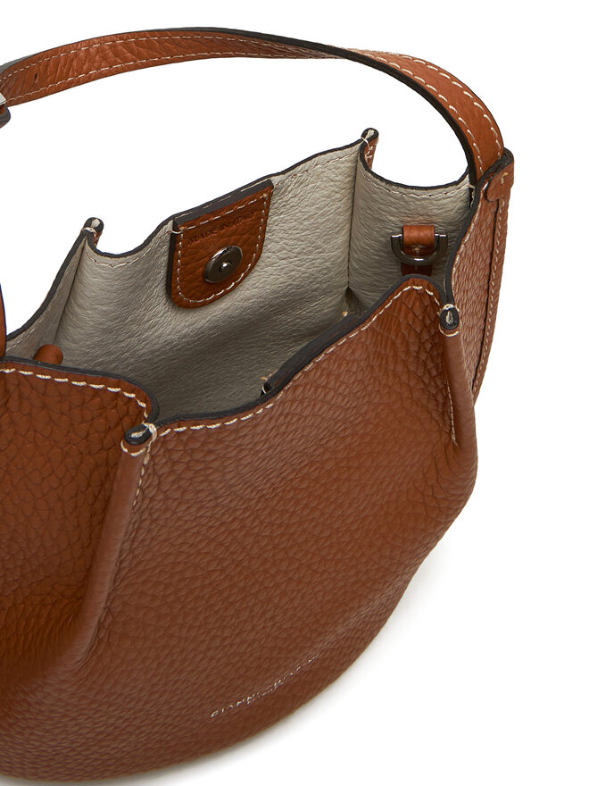 Gianni Chiarini Ročna torba Gianni Chiarini Dory BS 11635 RNGDBL-NAETN Rjava