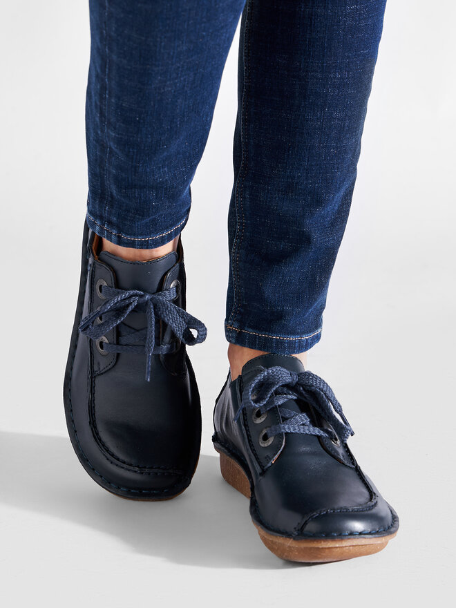Halbschuhe Clarks Funny Dream 261668184 Dunkelblau eschuhe.at