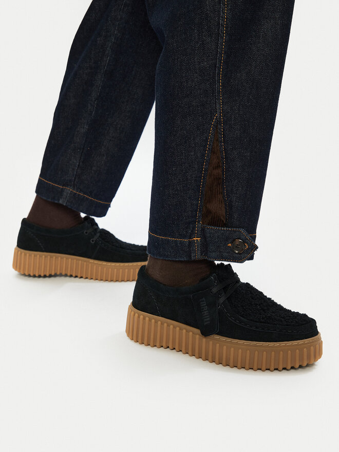 トゥルリラ Туфлі Clarks Torhill Bee 26179110 Чорний | evzuttya.com.ua