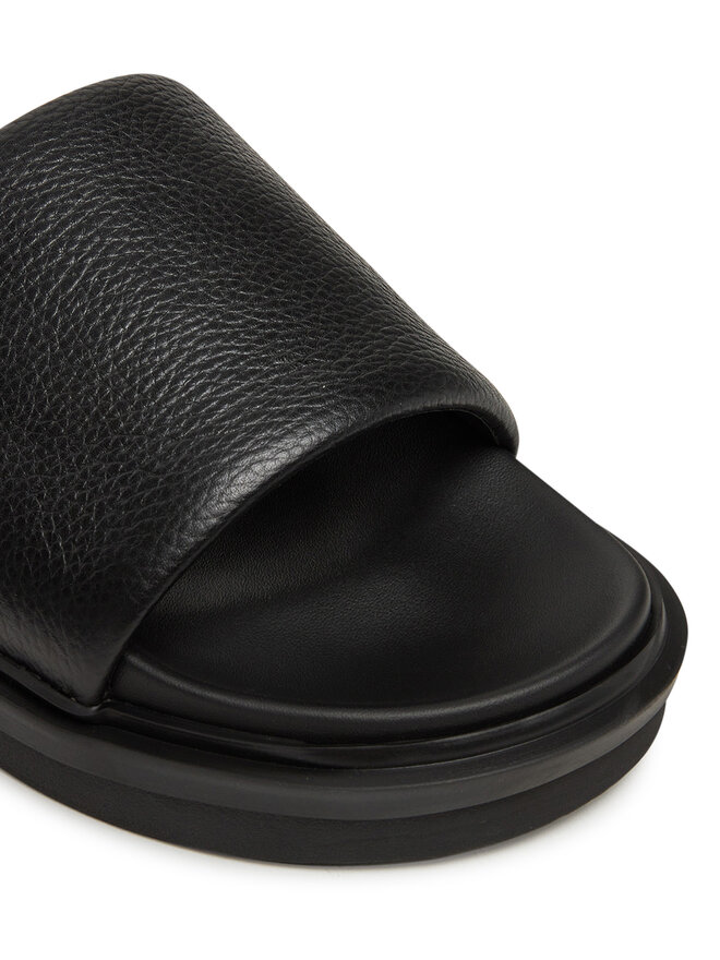 Calvin Klein Jeans Pantoletten Calvin Klein Jeans Flat Molded Slide Sandal Lth YM0YM01225 Schwarz
