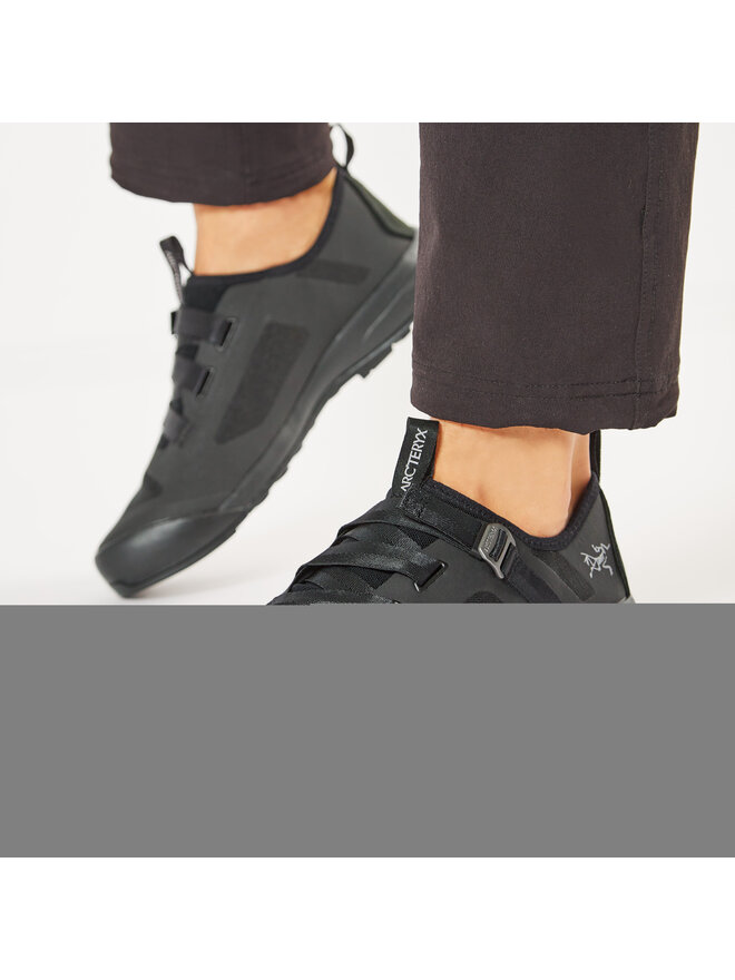 Arc'teryx Trekkingschuhe Arc'teryx Arakys M 066708-273657 G0 Schwarz