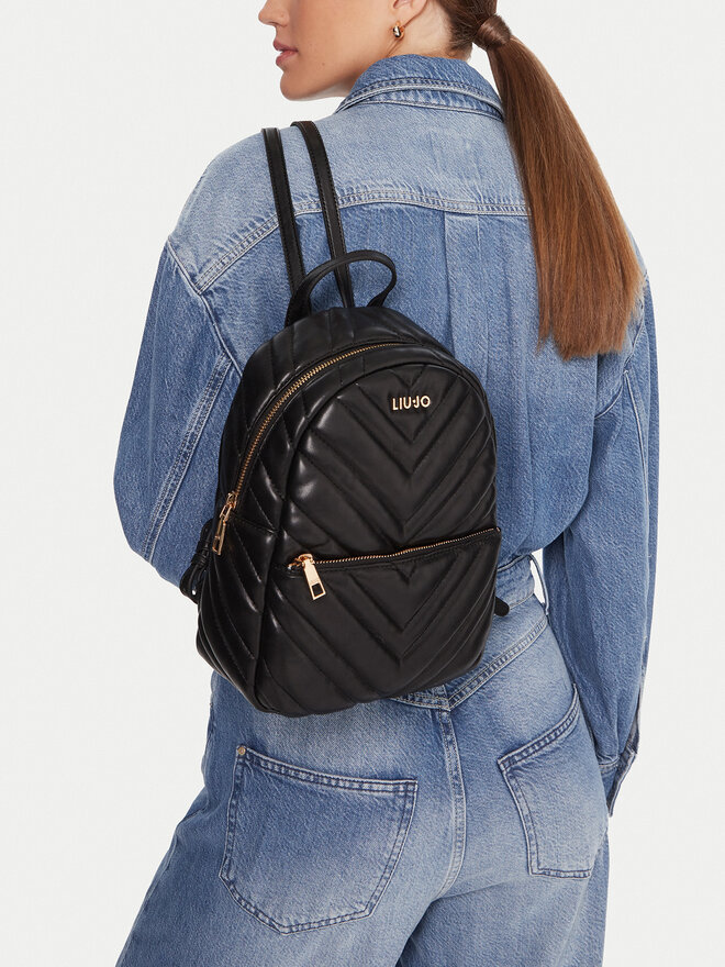 Liu Jo Hátizsák Liu Jo Lunny AF5186 E0426 Fekete