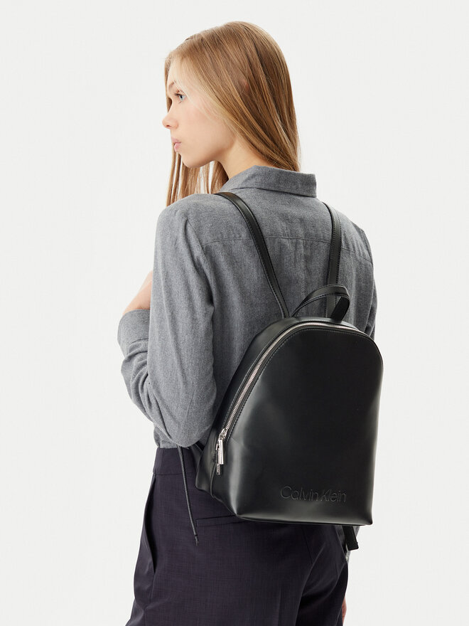 Calvin Klein Rucksack Calvin Klein K60K613185 Schwarz