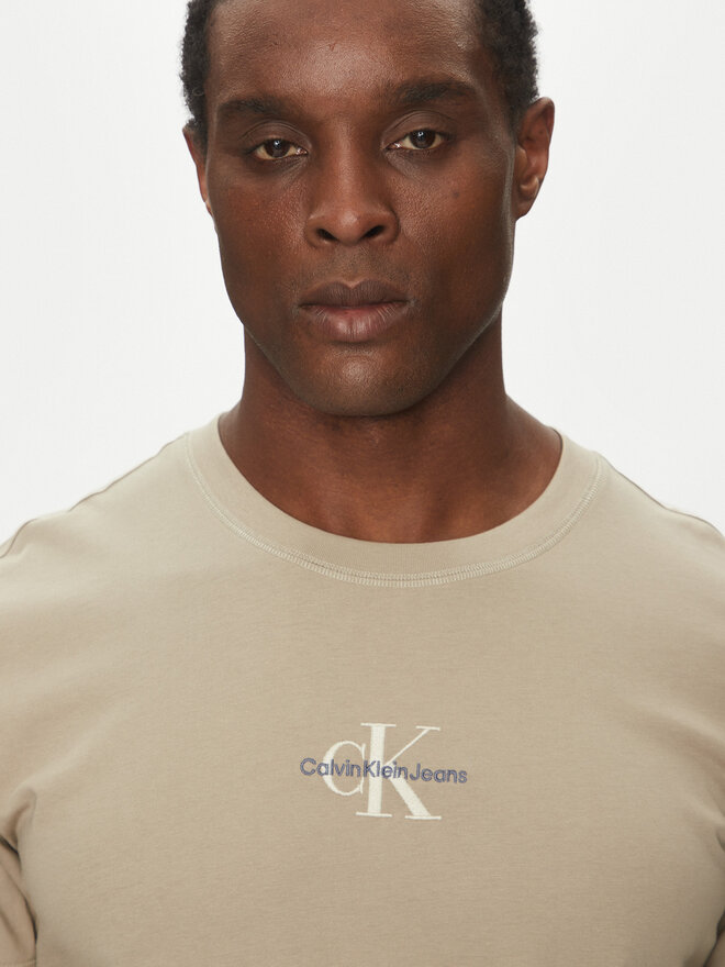 Calvin Klein Jeans Calvin Klein Jeans Camiseta Monologo J30J325649 Beis Regular Fit