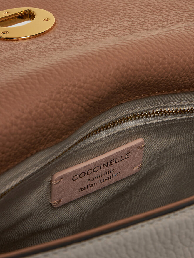 Coccinelle Τσάντα Coccinelle E1 MD0 12 07 21 Λευκό