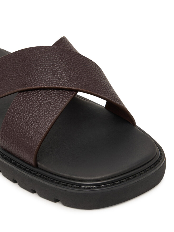 Calvin Klein Pantoletten Calvin Klein Sq Molded Sandal Xcross Lth HM0HM02235 Braun