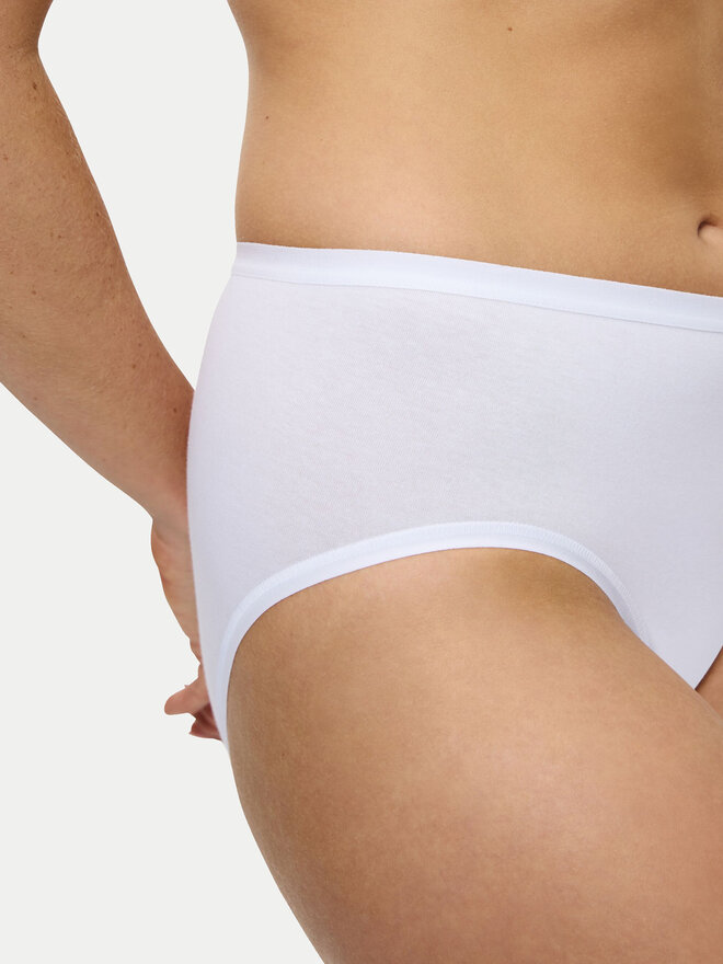 Triumph Triumph Klasične spodnje hlačke z visokim pasom Sense Of Cotton 10224970 Bela