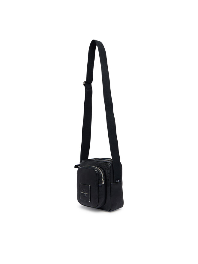 Calvin Klein Umhängetasche Calvin Klein Bold Pebble Square Crossbody LV04D3450G Schwarz