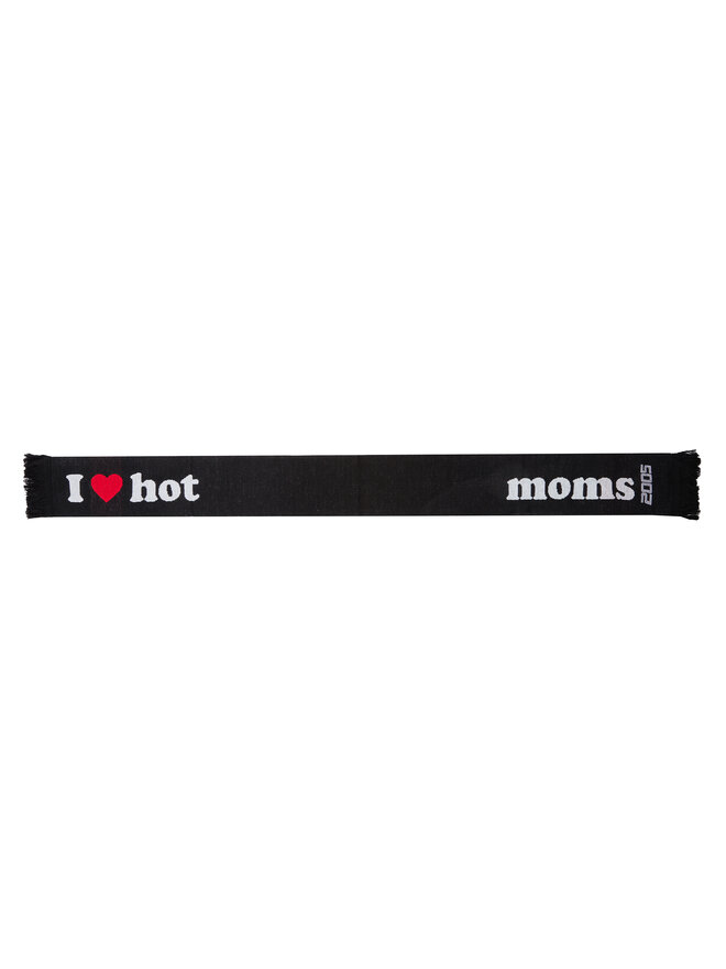 2005 Fular 2005 Hot Moms 2 Negru