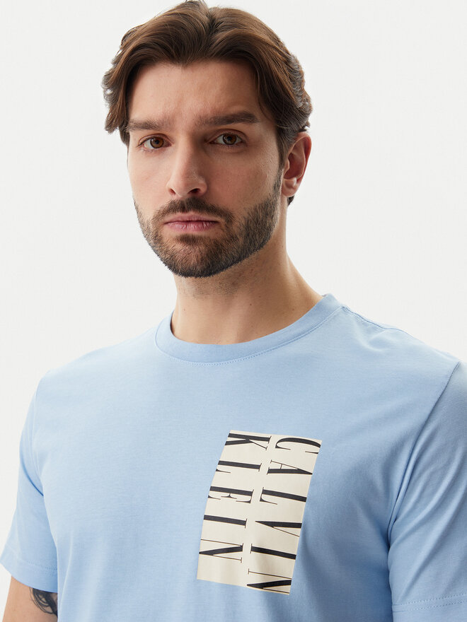 Calvin Klein Jeans Calvin Klein Jeans Футболка Serif Box Graphic J30J327474 Блакитний Regular Fit