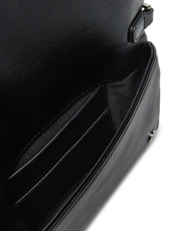 Calvin Klein Táska Calvin Klein Mini Line Quilt Crossbody K60K613079 Fekete