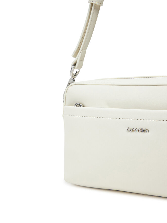 Calvin Klein Borsetta Calvin Klein Ck Must Convertible Camera Bag K60K612901 Écru