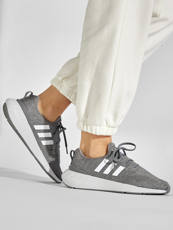 Sneakers adidas Swift Run 22 J GW8178 Grau eschuhe