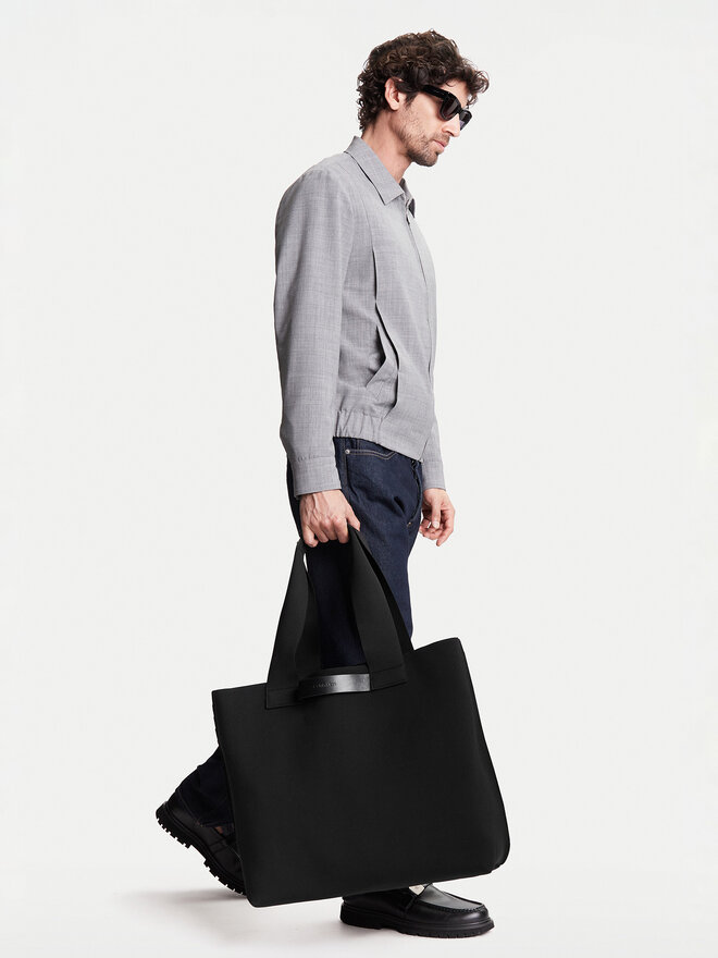 Calvin Klein Torba Calvin Klein Ck Ease E/W Tote Knit K50K512892 Crna