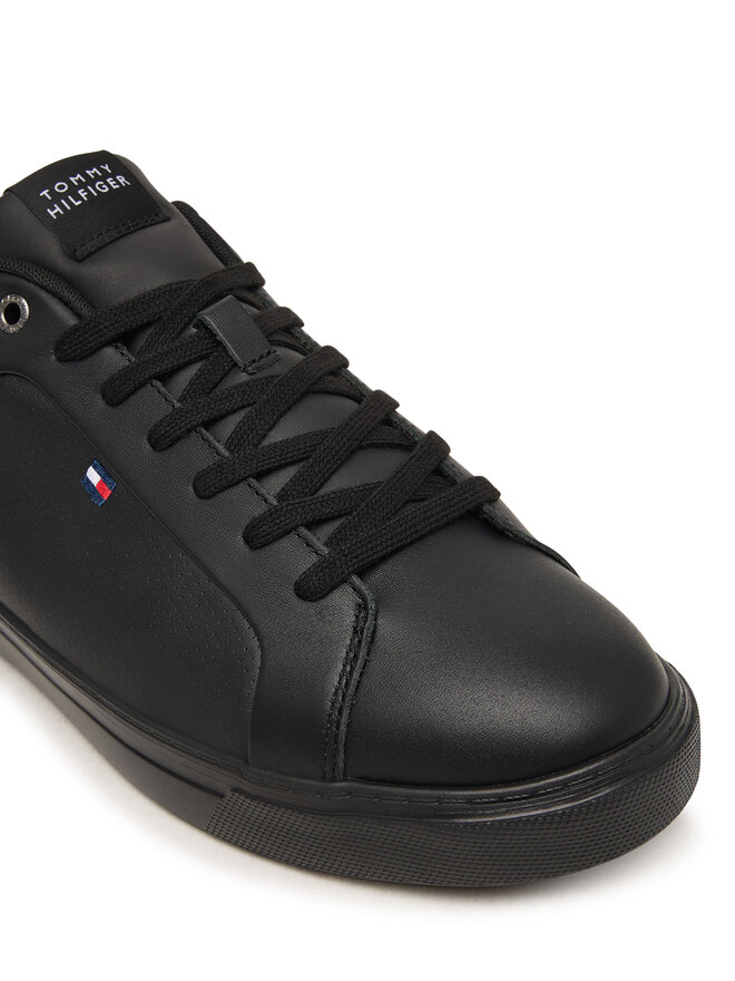 Tommy Hilfiger Sneakers Tommy Hilfiger Lightweight Pinperf Lth Sneaker FM0FM05981 Schwarz