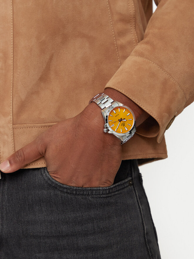 Casio Uhr Casio Edifice EFV-100D-2BVUEF Silberfarben