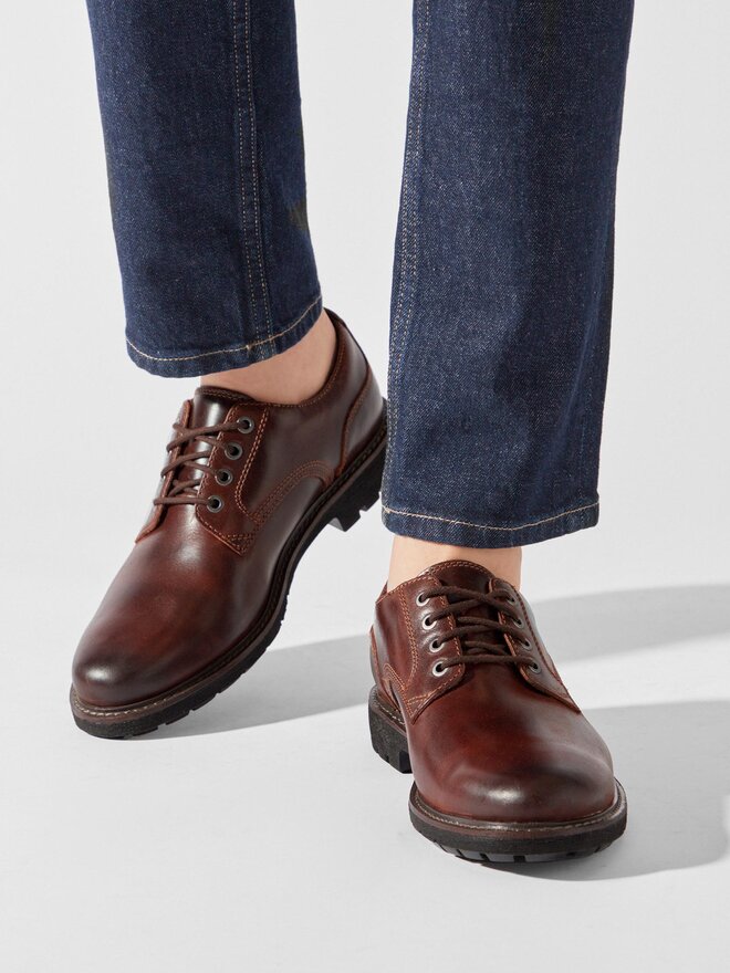 Halbschuhe Clarks Batcombe Tie 261734367 Braun eschuhe